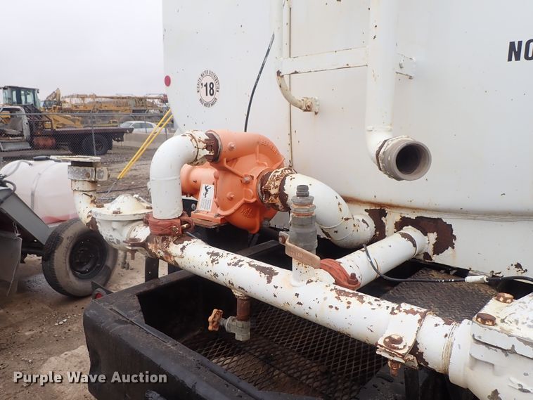 image for item DC3346 2000 Sterling L-Line water truck