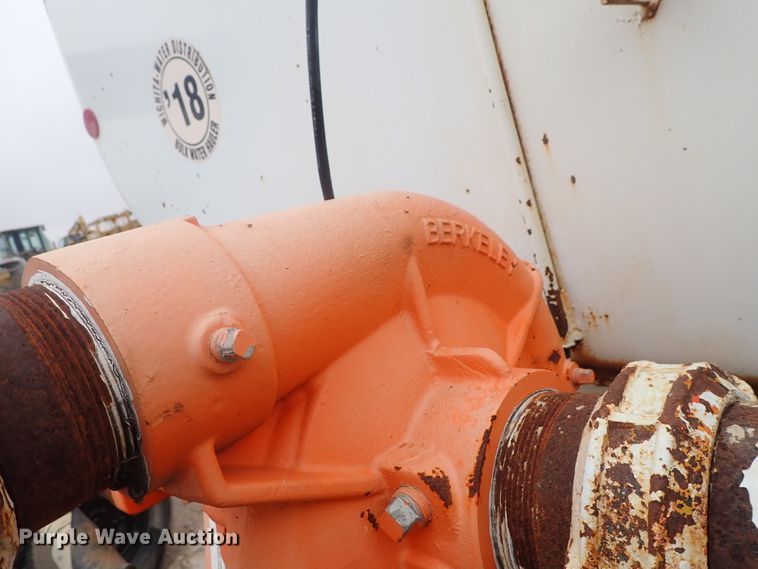 image for item DC3346 2000 Sterling L-Line water truck