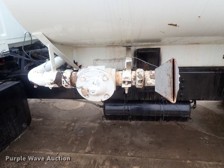 image for item DC3346 2000 Sterling L-Line water truck