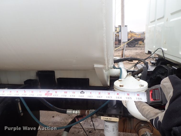 image for item DC3346 2000 Sterling L-Line water truck