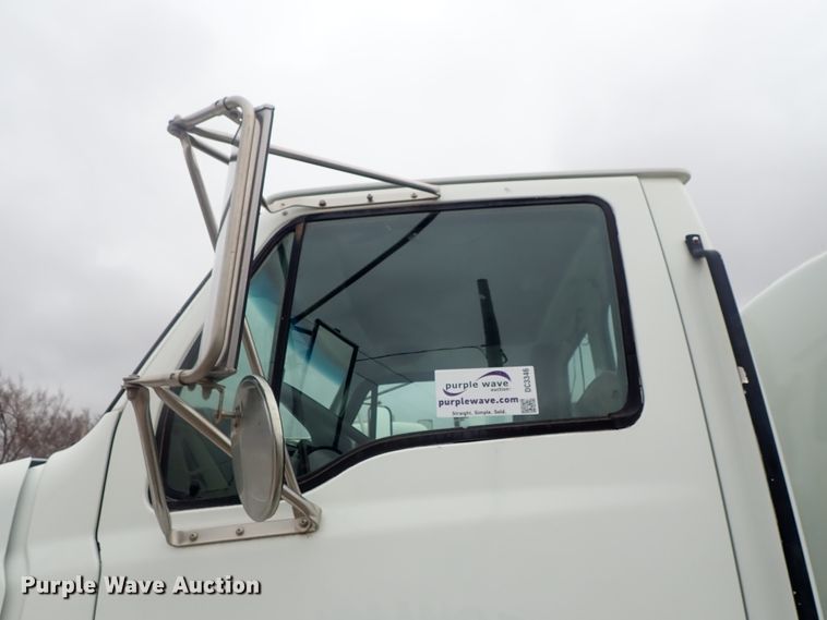 image for item DC3346 2000 Sterling L-Line water truck