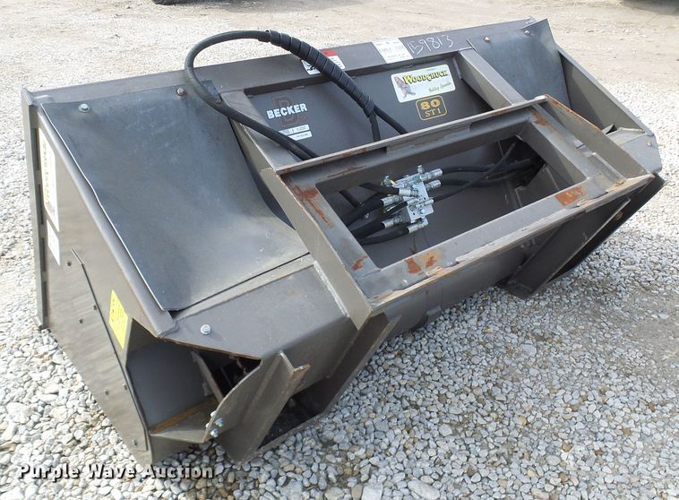 image for item DD1787 Wood Chuck bedding spreader