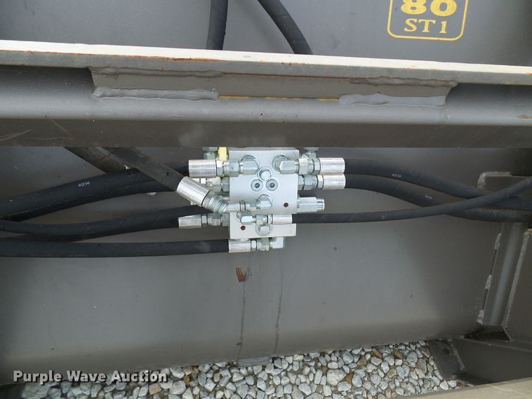 image for item DD1787 Wood Chuck bedding spreader