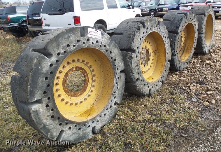 image for item DD1791 (4) Setco 17.5 x 25 solid tires