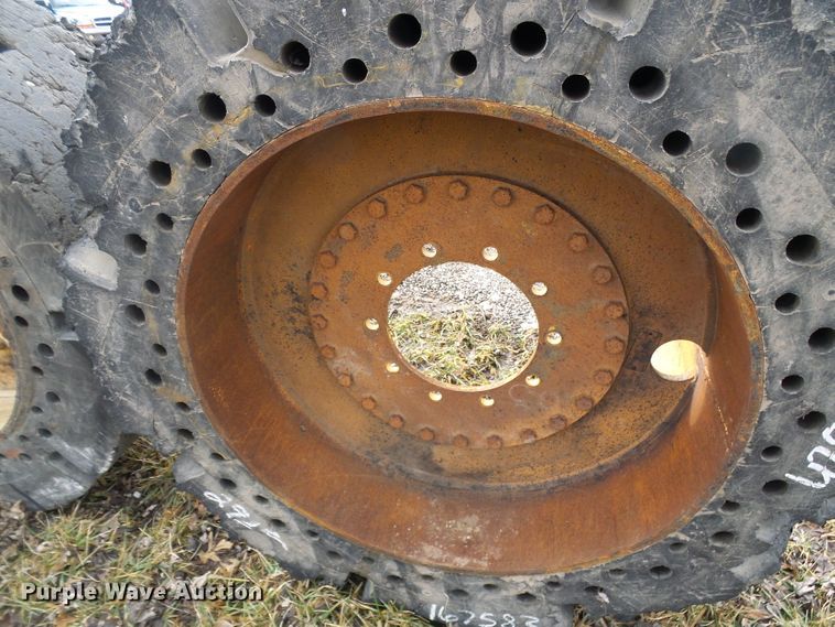 image for item DD1791 (4) Setco 17.5 x 25 solid tires