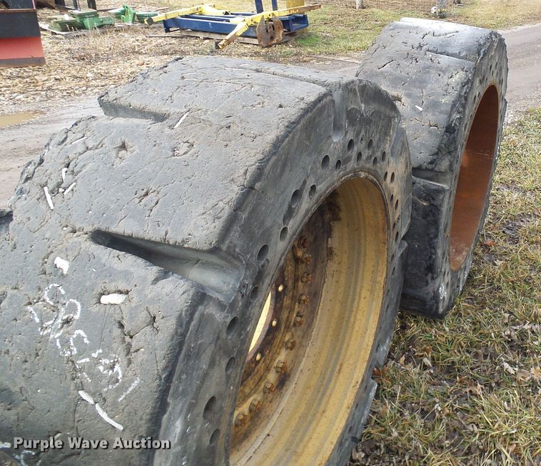 image for item DD1791 (4) Setco 17.5 x 25 solid tires