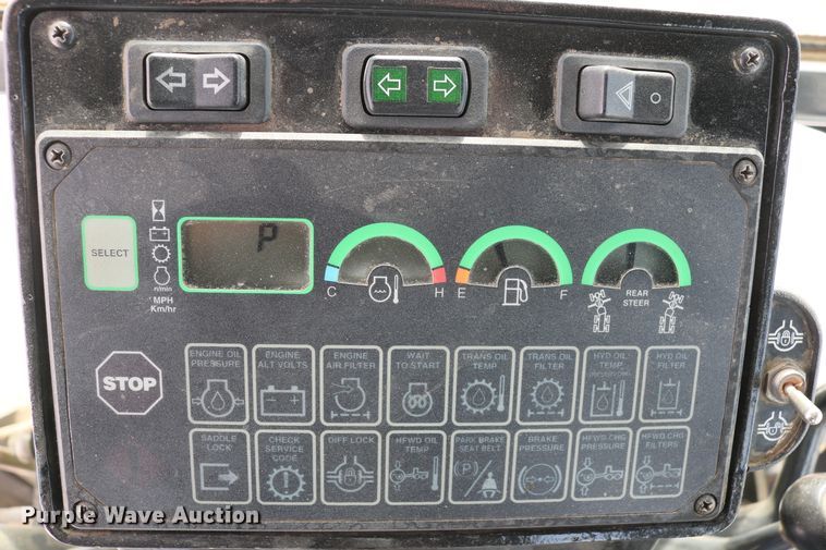 image for item DD6083 2002 John Deere 772CH Series II motor grader