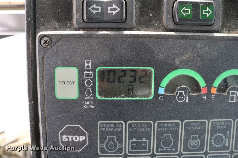 image for item DD6083 2002 John Deere 772CH Series II motor grader