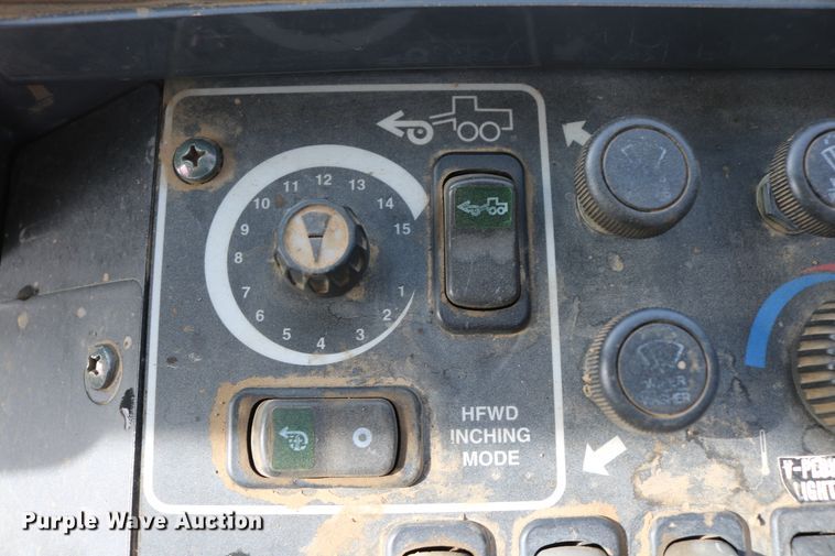 image for item DD6083 2002 John Deere 772CH Series II motor grader