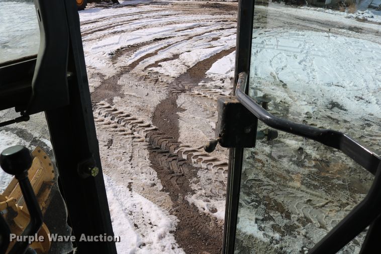 image for item DD6083 2002 John Deere 772CH Series II motor grader