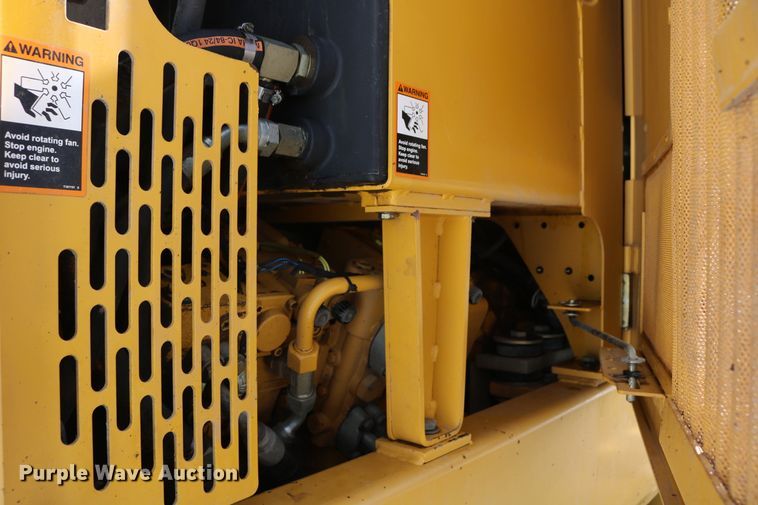 image for item DD6083 2002 John Deere 772CH Series II motor grader