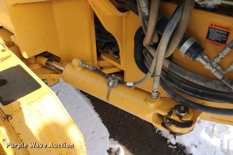 image for item DD6083 2002 John Deere 772CH Series II motor grader