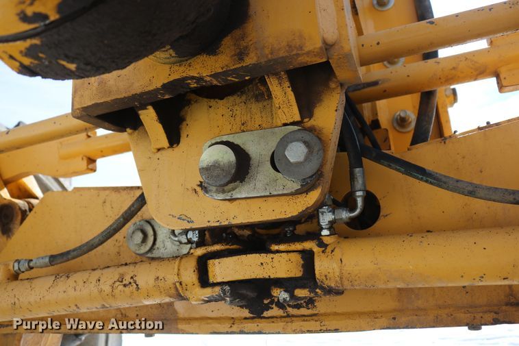 image for item DD6083 2002 John Deere 772CH Series II motor grader