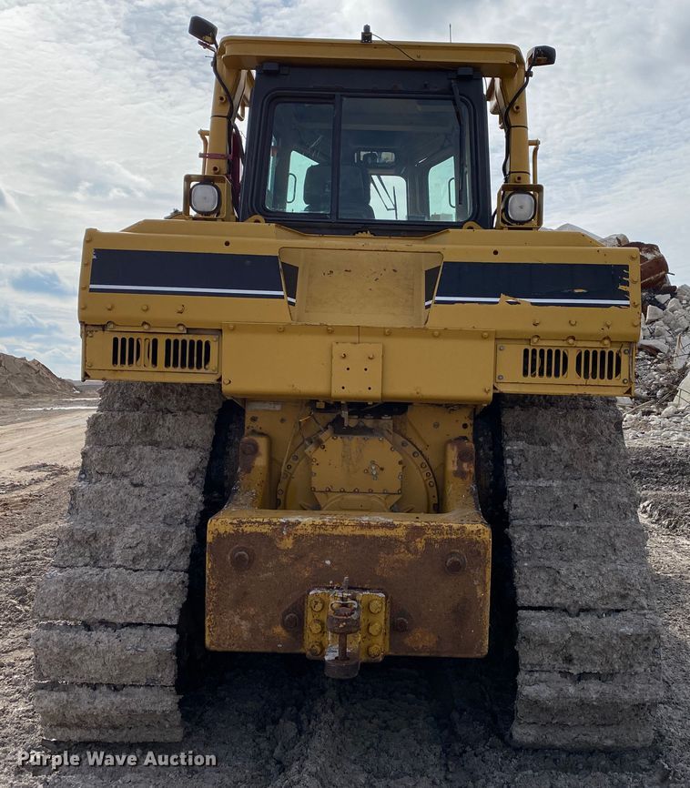 image for item DF6649 2000 Caterpillar D8R dozer