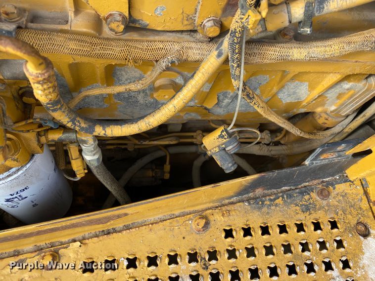 image for item DF6649 2000 Caterpillar D8R dozer