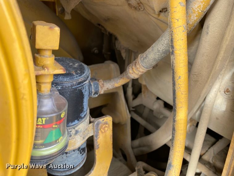 image for item DF6649 2000 Caterpillar D8R dozer