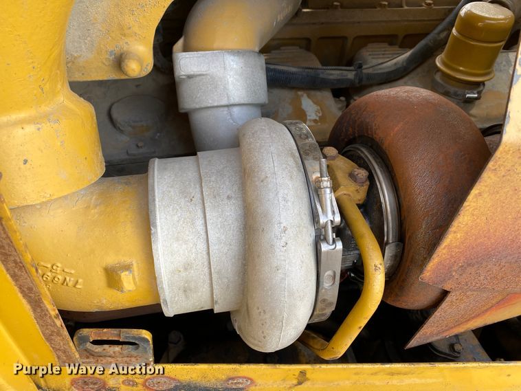 image for item DF6649 2000 Caterpillar D8R dozer