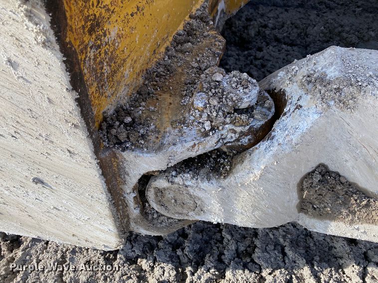 image for item DF6649 2000 Caterpillar D8R dozer