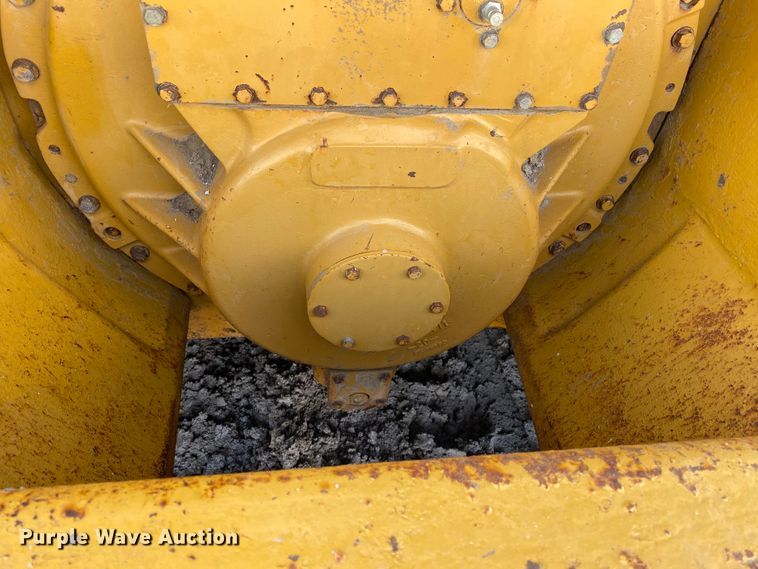image for item DF6649 2000 Caterpillar D8R dozer