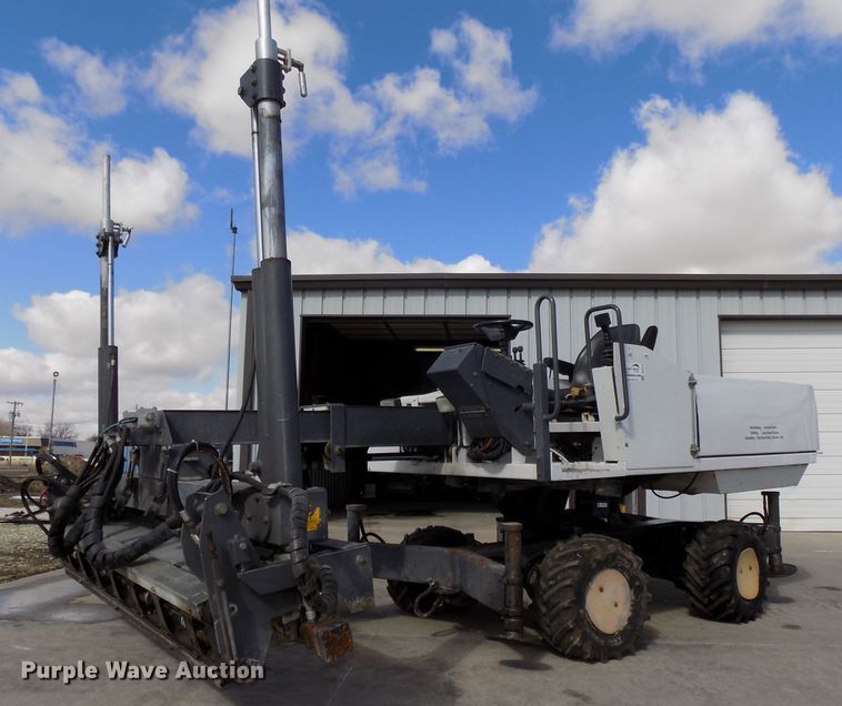 image for item DG2518 1999 Somero S100 laser screed