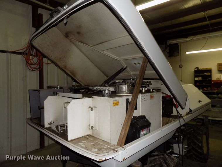 image for item DG2518 1999 Somero S100 laser screed