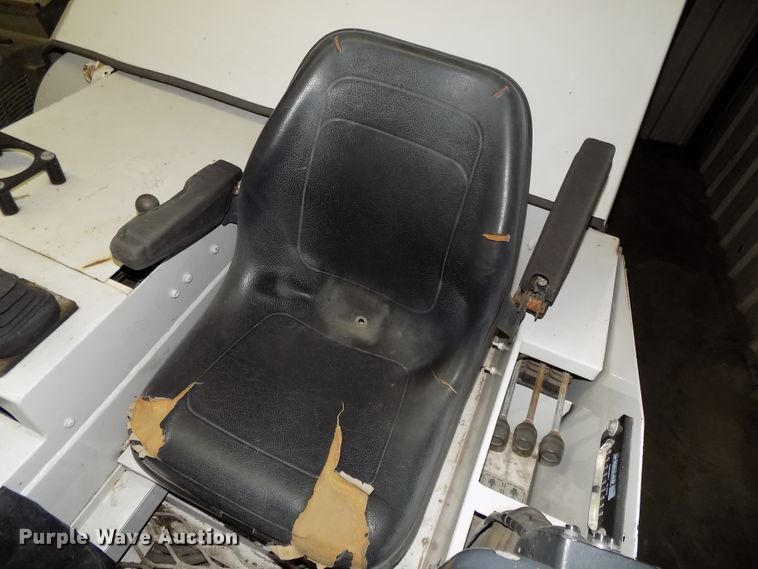 image for item DG2518 1999 Somero S100 laser screed