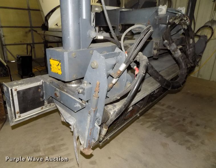 image for item DG2518 1999 Somero S100 laser screed