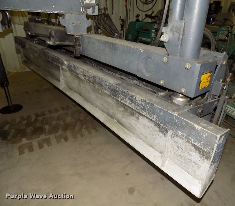 image for item DG2518 1999 Somero S100 laser screed