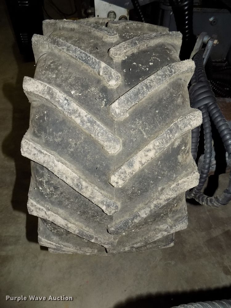 image for item DG2518 1999 Somero S100 laser screed