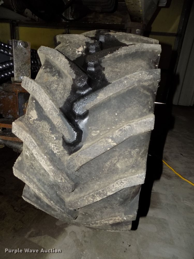 image for item DG2518 1999 Somero S100 laser screed