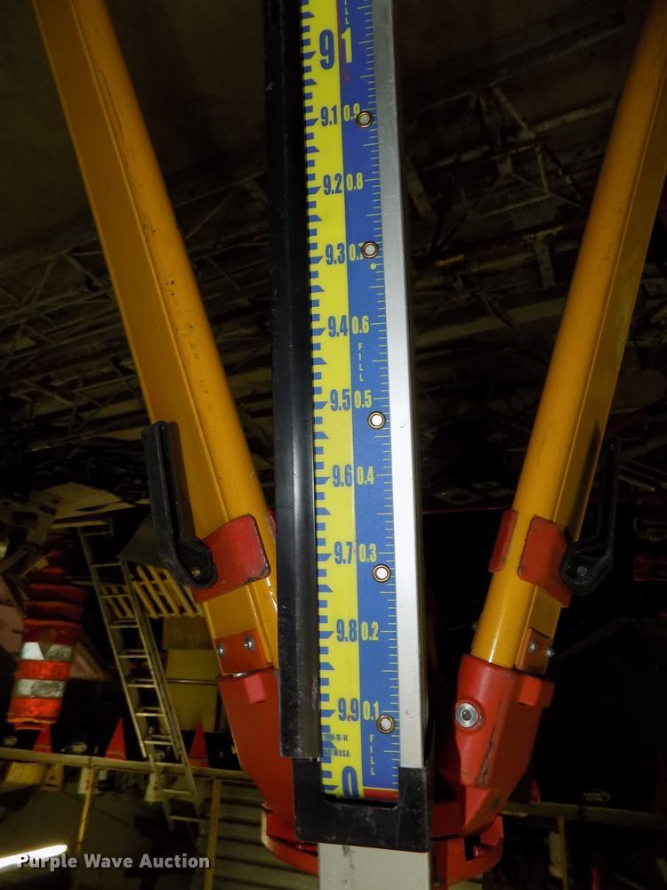 image for item DG2518 1999 Somero S100 laser screed