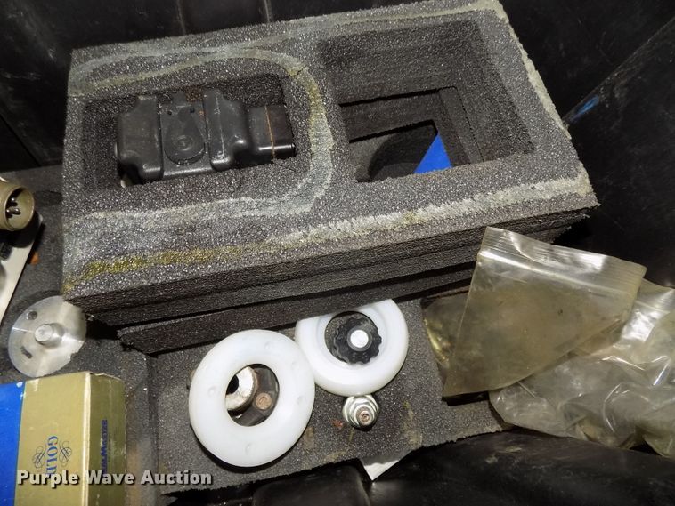 image for item DG2518 1999 Somero S100 laser screed