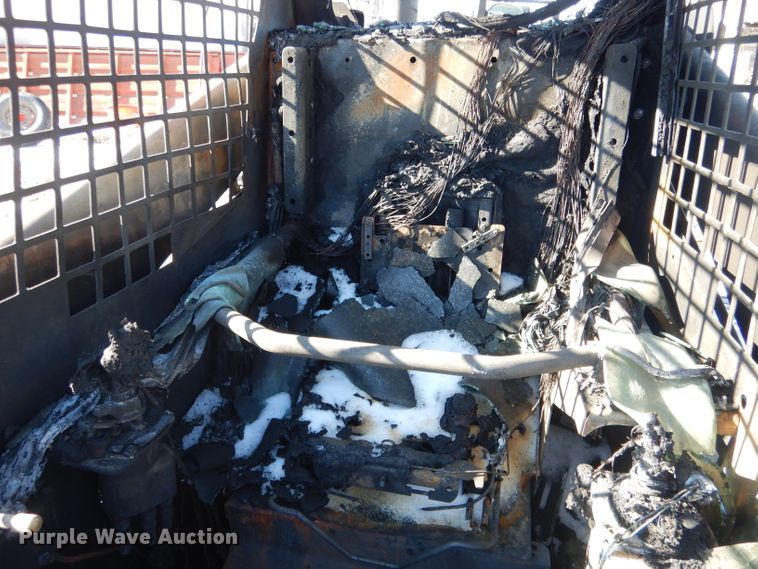 image for item DG5894 2004 Caterpillar 277B skid steer