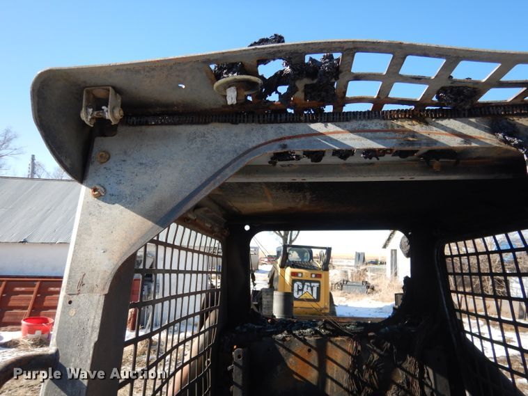 image for item DG5894 2004 Caterpillar 277B skid steer