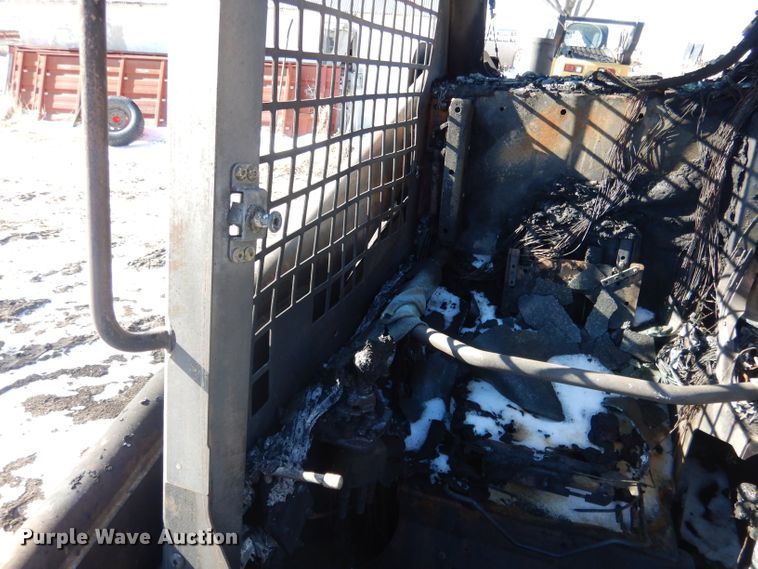 image for item DG5894 2004 Caterpillar 277B skid steer