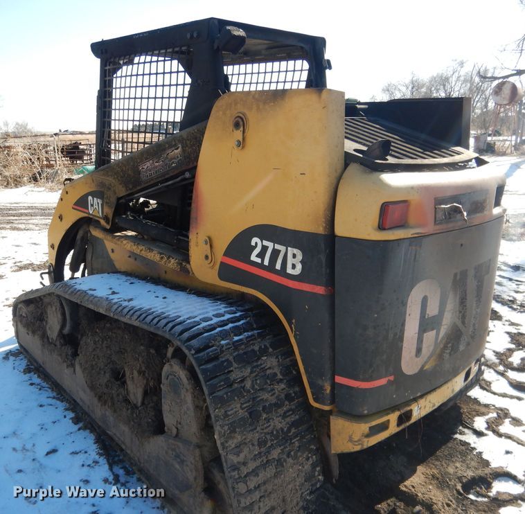 image for item DG5894 2004 Caterpillar 277B skid steer