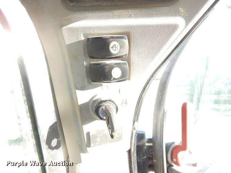 image for item DG6301 2015 Caterpillar 279D skid steer