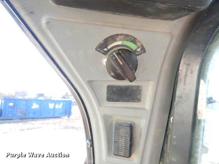 image for item DG6301 2015 Caterpillar 279D skid steer