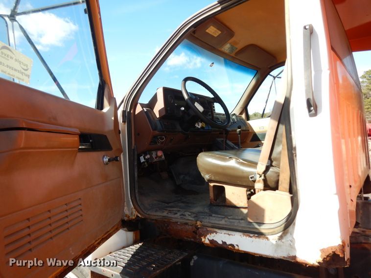 image for item DH2337 1991 Chevrolet Kodiak C6500 dump truck