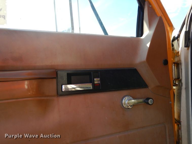 image for item DH2337 1991 Chevrolet Kodiak C6500 dump truck