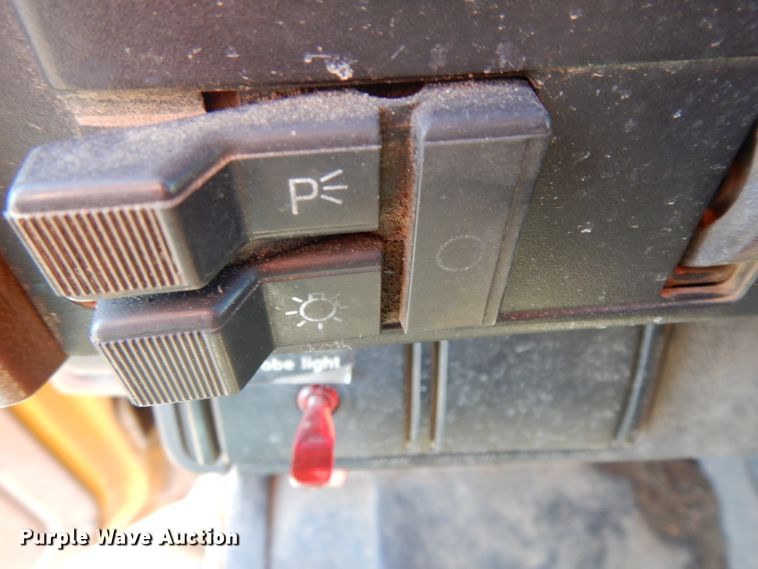 image for item DH2337 1991 Chevrolet Kodiak C6500 dump truck