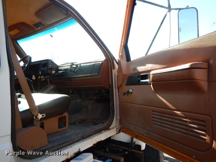 image for item DH2337 1991 Chevrolet Kodiak C6500 dump truck