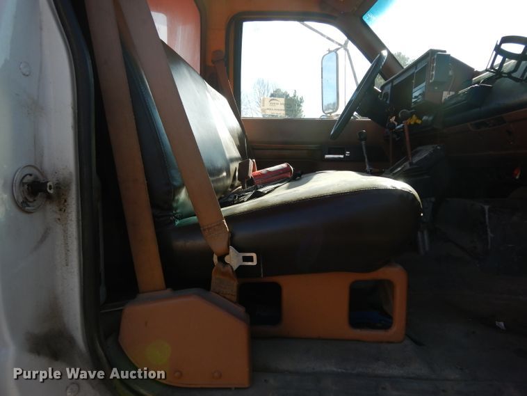 image for item DH2337 1991 Chevrolet Kodiak C6500 dump truck