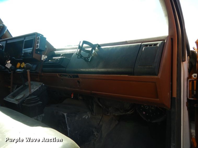 image for item DH2337 1991 Chevrolet Kodiak C6500 dump truck