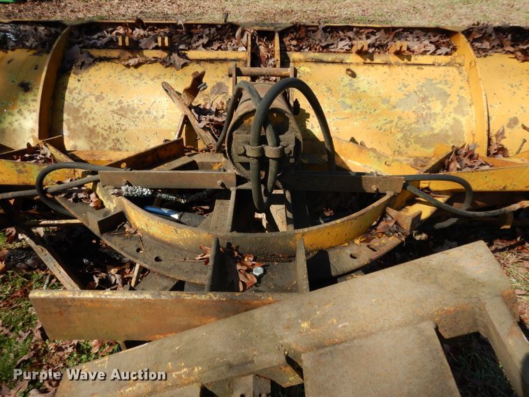 image for item DH2337 1991 Chevrolet Kodiak C6500 dump truck