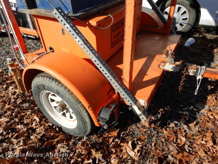 image for item DH2339 (3) Arrow Master arrowboards