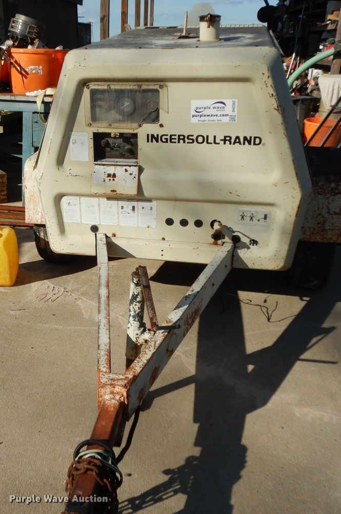image for item DH2352 Ingersoll Rand 130 air compressor