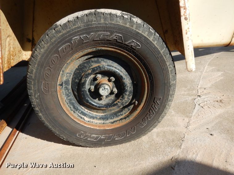 image for item DH2352 Ingersoll Rand 130 air compressor