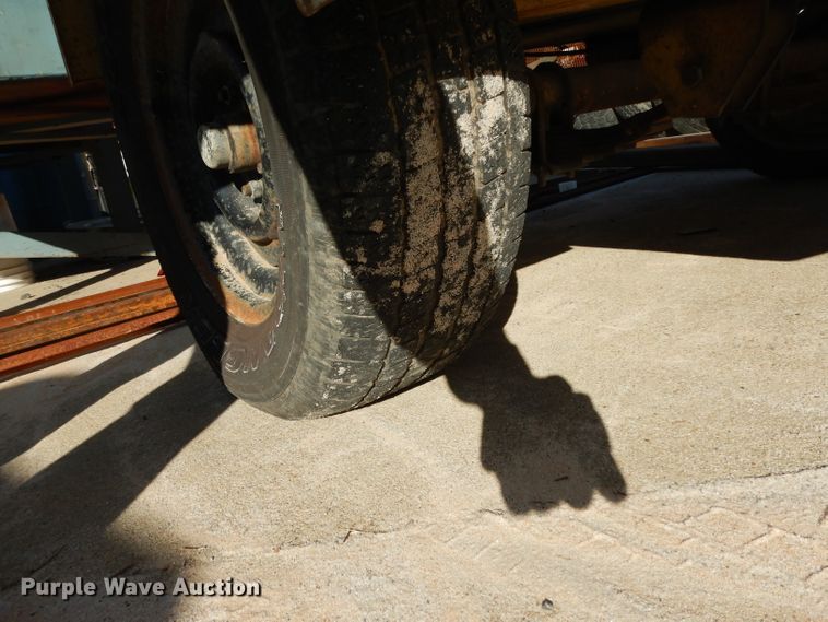 image for item DH2352 Ingersoll Rand 130 air compressor