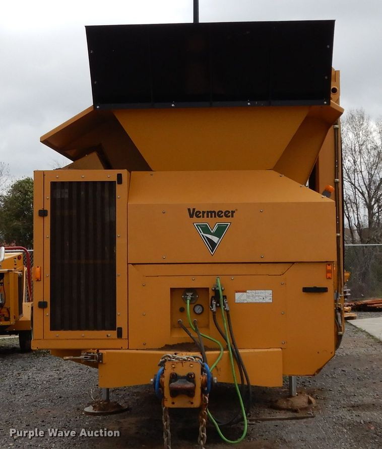 image for item DH2355 2015 Vermeer TR620 trommel screen